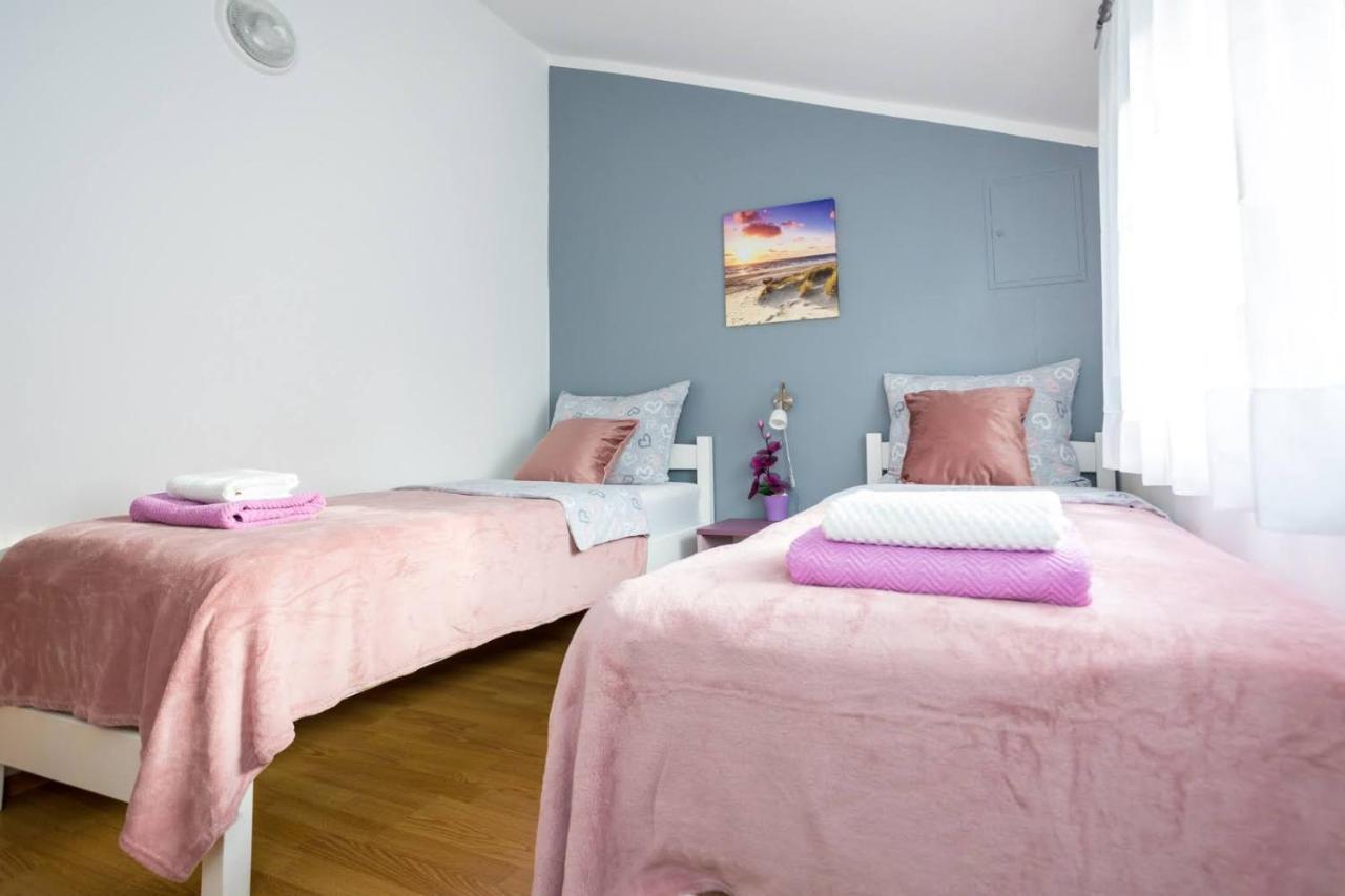 Apartman Luni Sa Bazenom - Malinska, Sveti Anton Sveti Anton  Kültér fotó
